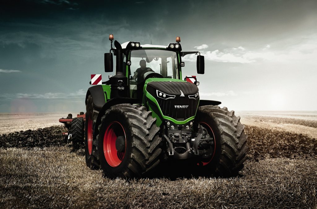 Fendt 1100 tractor