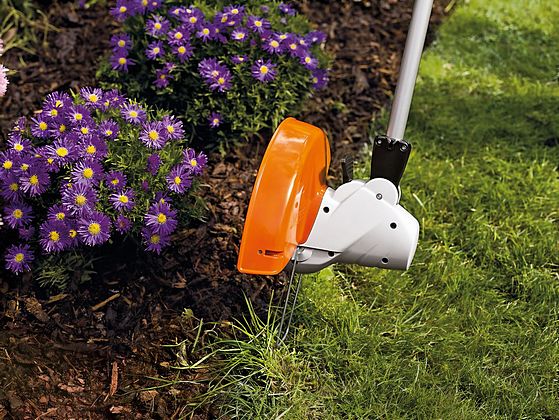 STIHL FSE52 electric grass trimmer