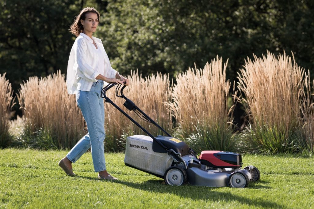 Honda Izy HRG416 XB Cordless Lawn Mower