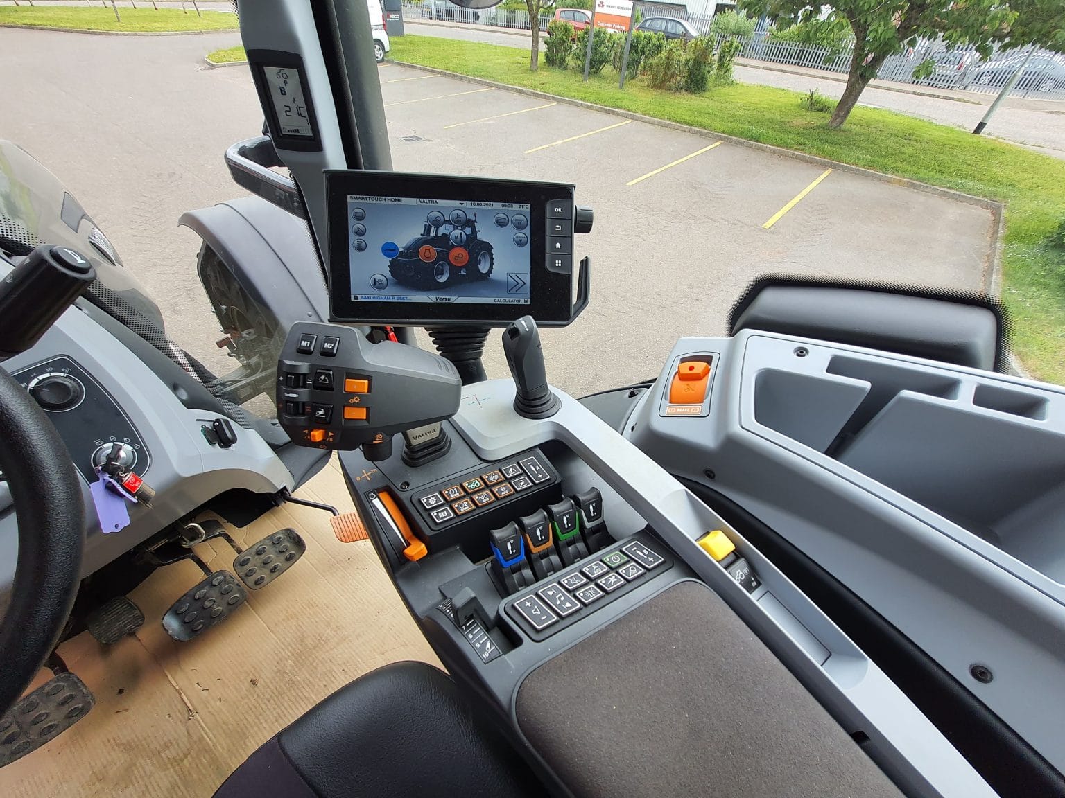 Valtra T194V DEMO - Thurlow Nunn Standen