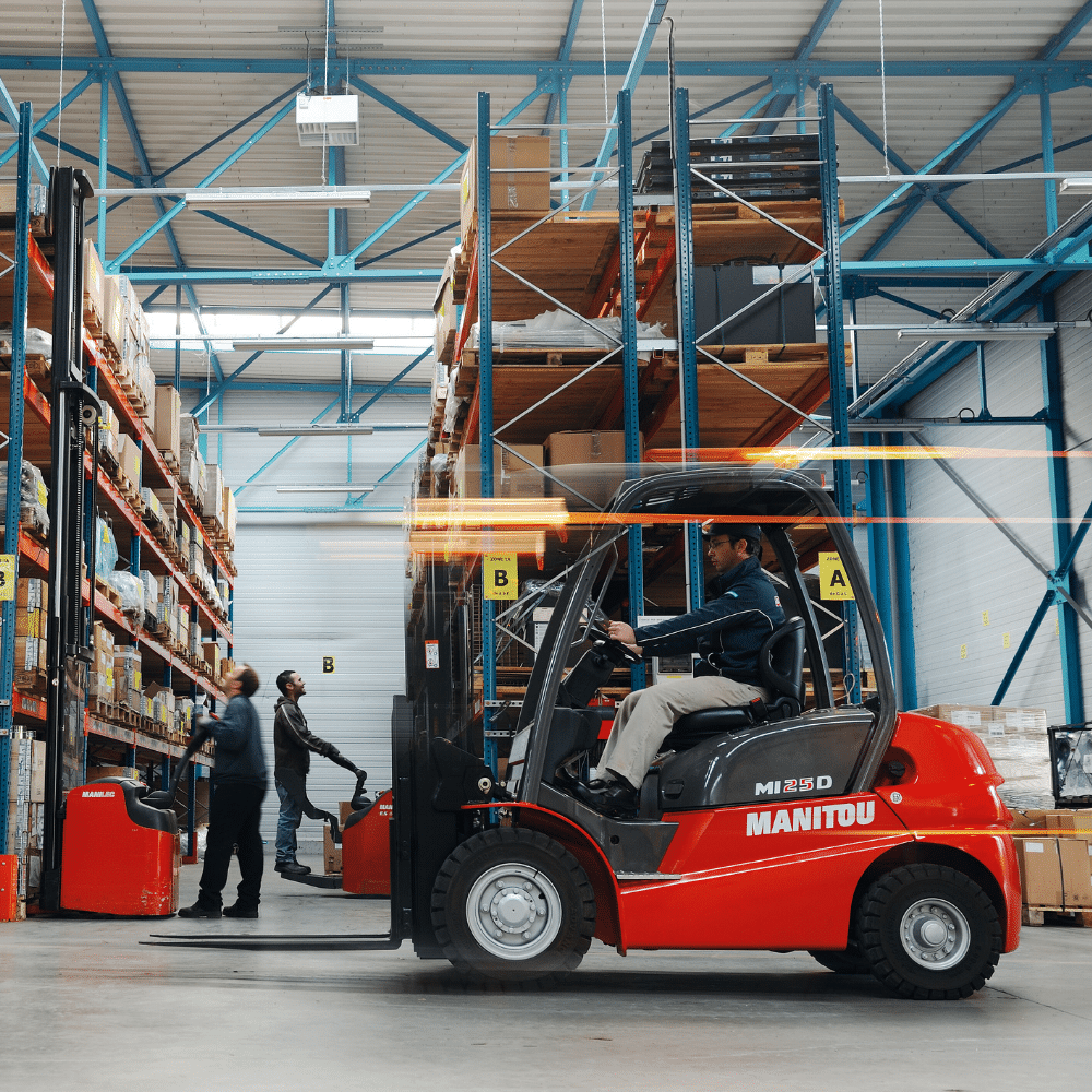 Manitou masted forklifts for construction use