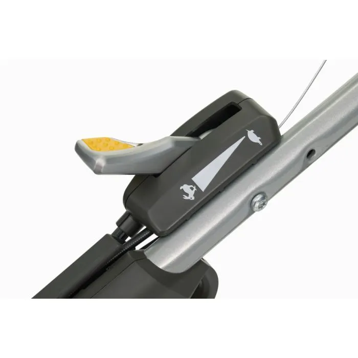 Stiga Twinclip 955 VE Petrol Lawnmower detail 4