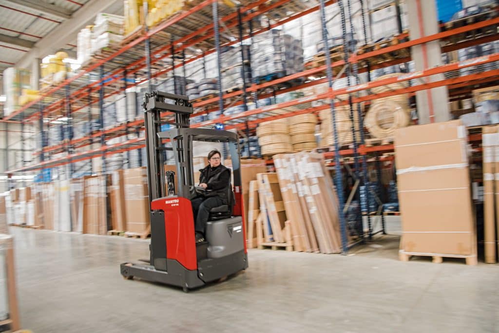 Manitou warehousing handling solutions