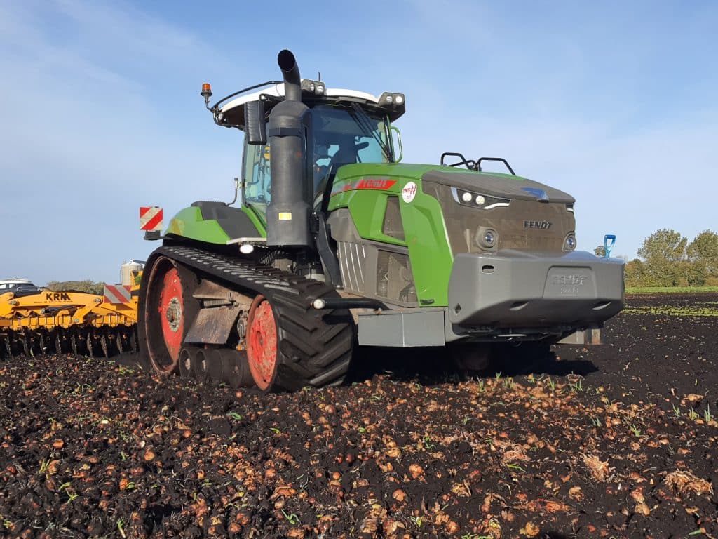 Fendt 1167 MR replaces Challenger at G's farm in Norfolk