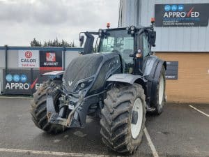Used Valtra T194 V tractor for sale