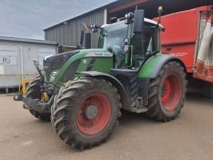 Used Fendt 724 Vario tractor for sale