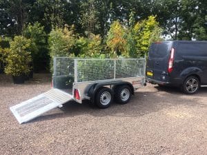 Nugent trailer with high mesh sides