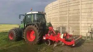 Sumo grass subsoiler