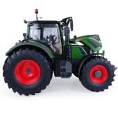 Fendt 724 Vario Model Tractor Side