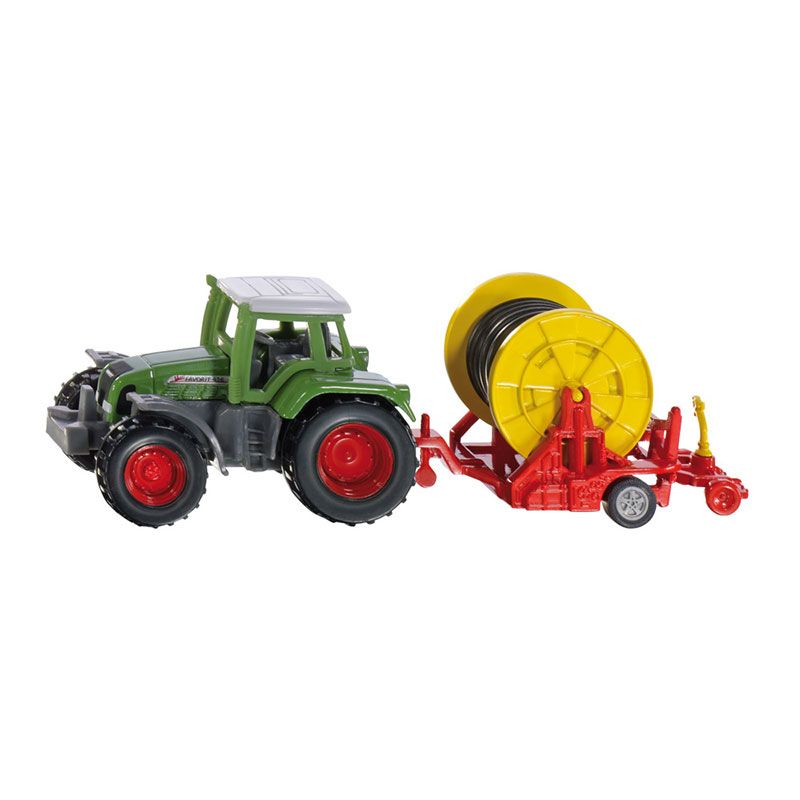Fendt 926 Vario Tractor scale model with sprinkler