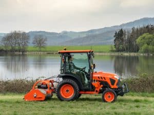 Kubota LX Series compact tractor