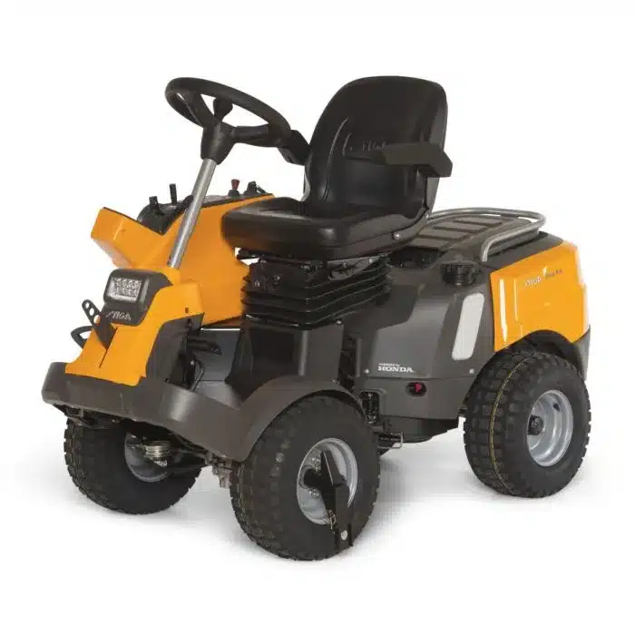 Stiga Park Pro 900 WX Ride on Mower without deck LH