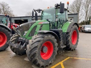 Used Fendt 724 tractor for sale