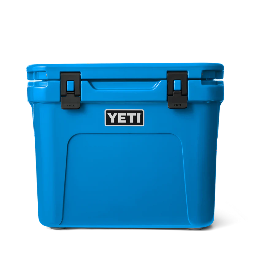 Yeti Roadie 32 Wheeled Cooler in Big Wave Blue Front
