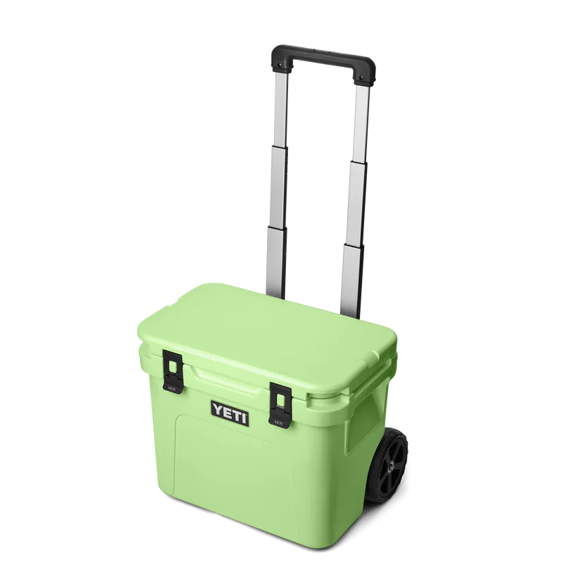 Yeti Roadie 32 Wheeled Cooler