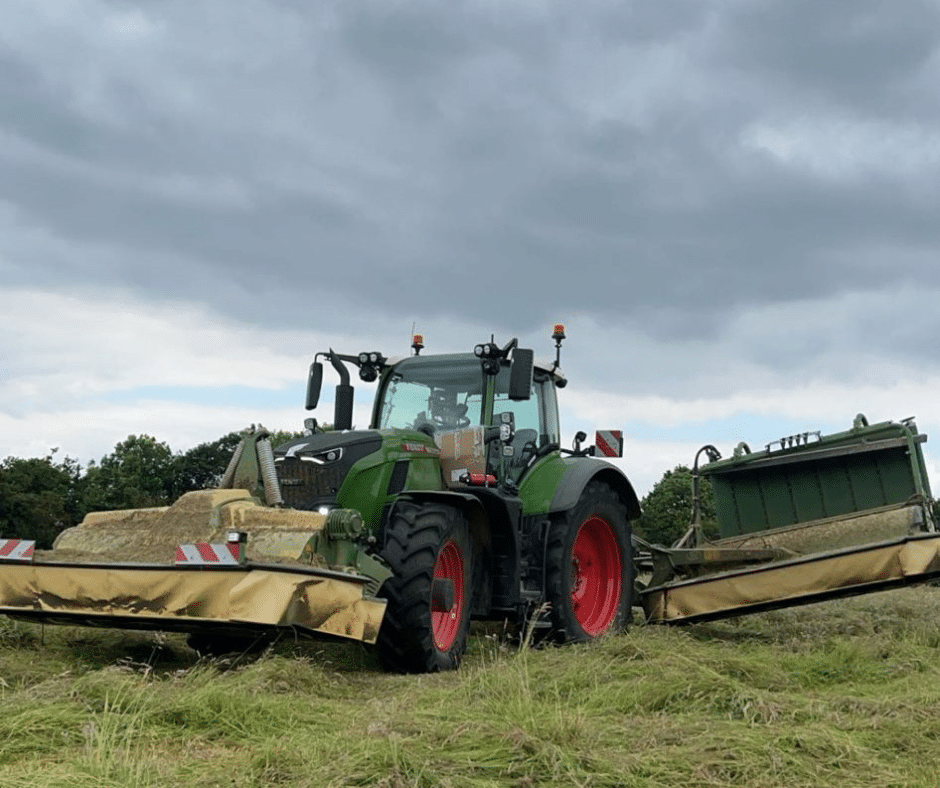 The ride quality is excellent – superior to any of our other tractors.’ - Norfolk farmer and contractor, Charles Saffell – HC Beales & Co.