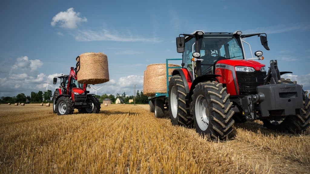 MF 5M Series is available with • wide choice of factory-fitted MF loaders