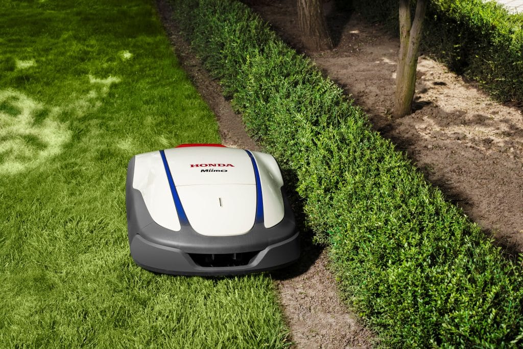 Honda Miimo robotic mower at TNS