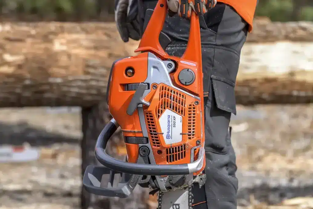 Husqvarna 550 XP Mark 2 Chainsaw 18 In In Forest