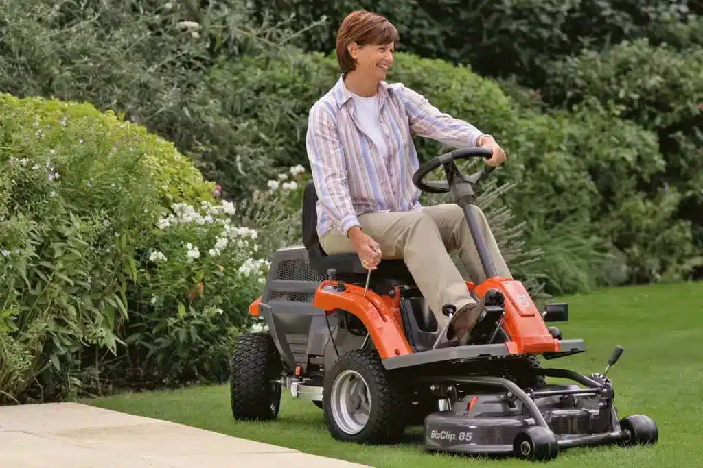 Husqvarna Rider R 112C is a ride-on lawn mower for domestic use