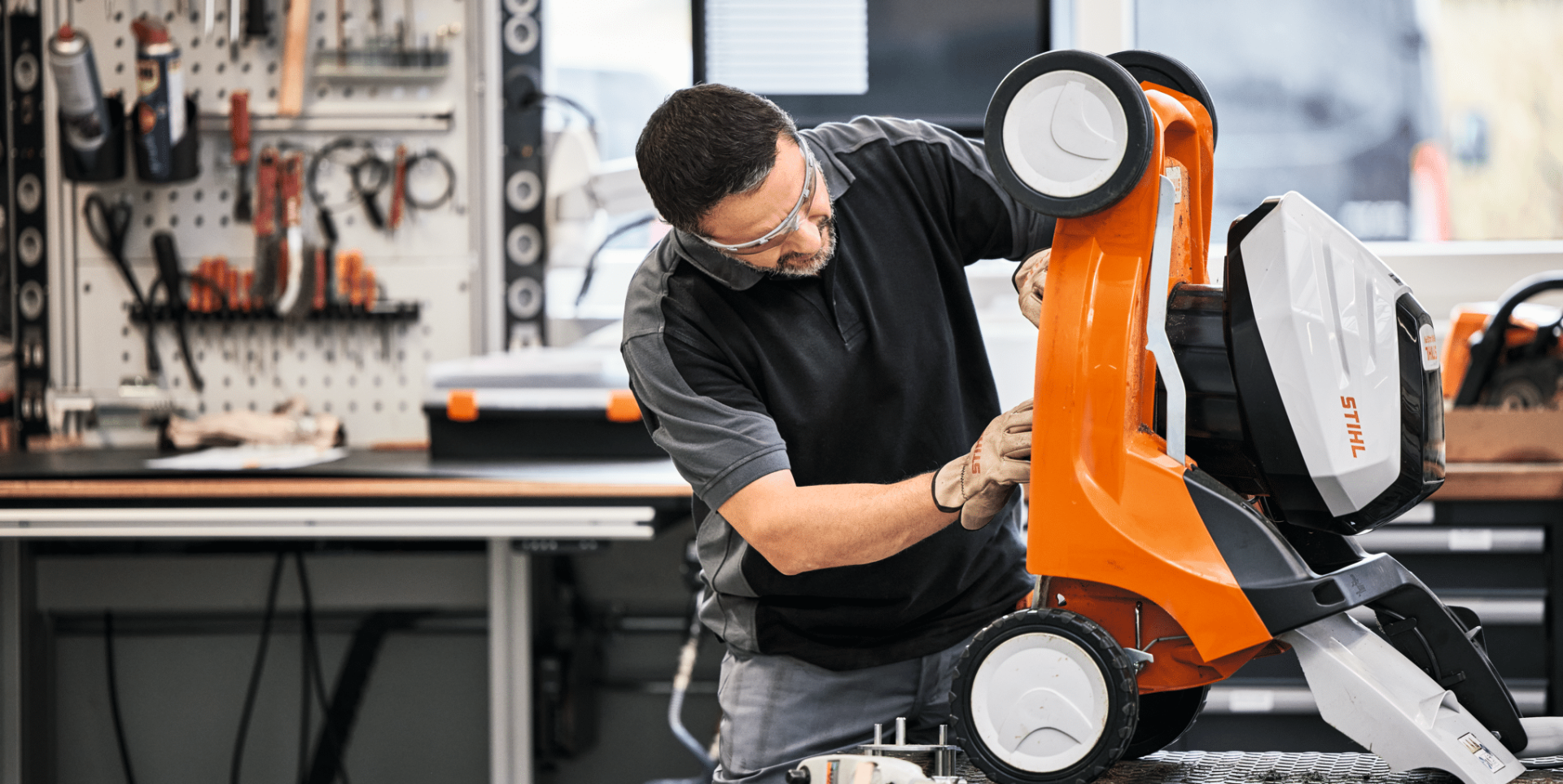 Lawn mower servicing and repairs at TNS