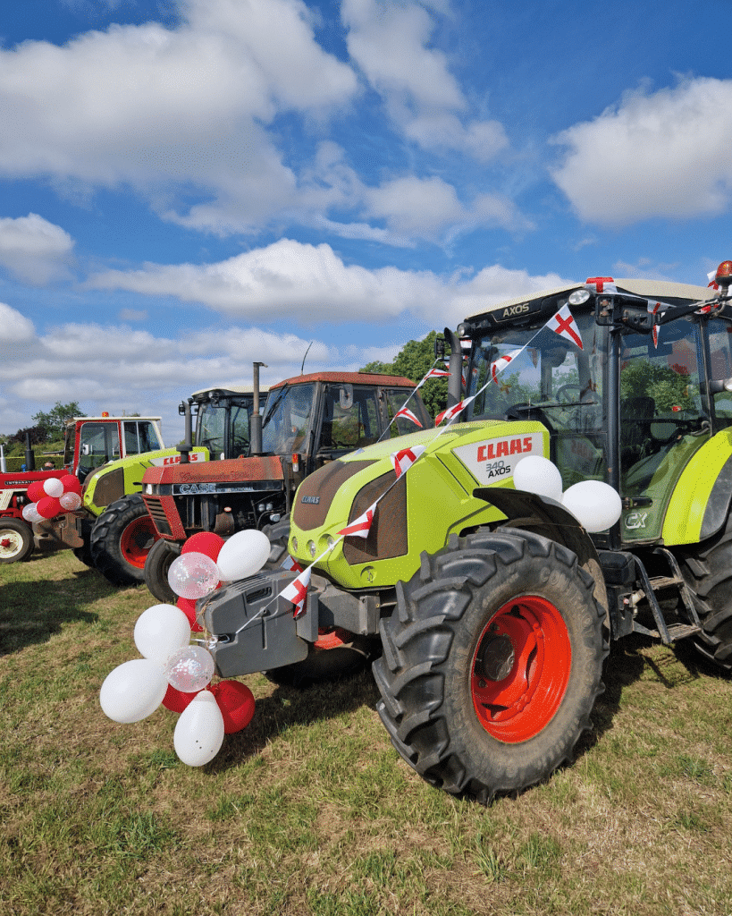 Prizes for the best presented tractors were awarded in the form of TNS Gift Vouchers, generously sponsored by Massey Ferguson.