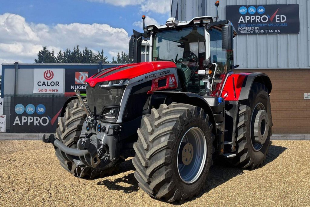 Demo Massey Ferguson 9S.425 Tractor