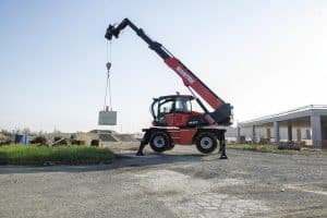 Manitou rotating construction telehandlers available at TNS