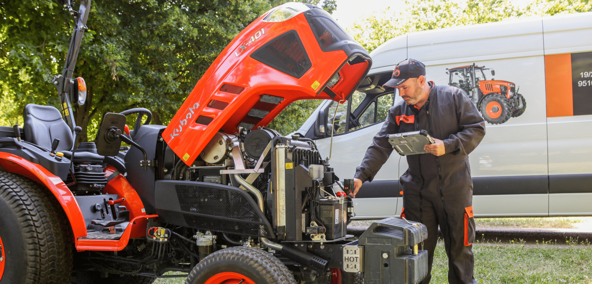 Thurlow Nunn Standen offers expert servicing for a wide range of groundcare machinery, including compact tractors, professional mowers, wood chippers & more