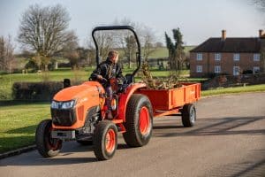 The L1-382 tractor from Kubota boasts an unbeatable price-performance ratio.