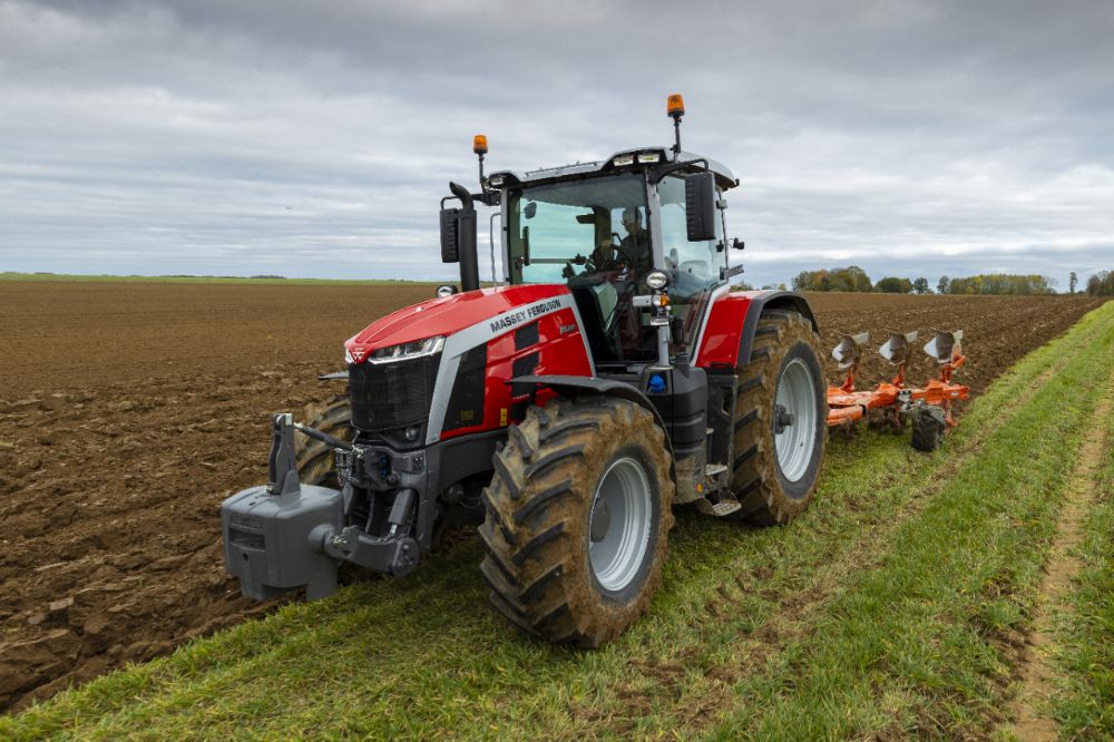 Massey Ferguson 8S.205 Dyna-VT Tractor for sale.