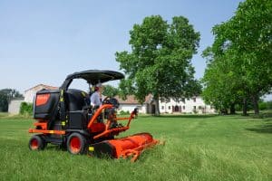 Kubota FC4-441 is reliable, versatile machine built to mow large areas like par