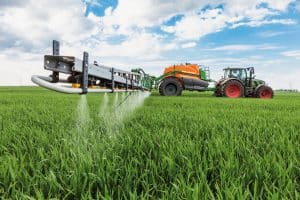 Amazone trailed sprayer at TNS