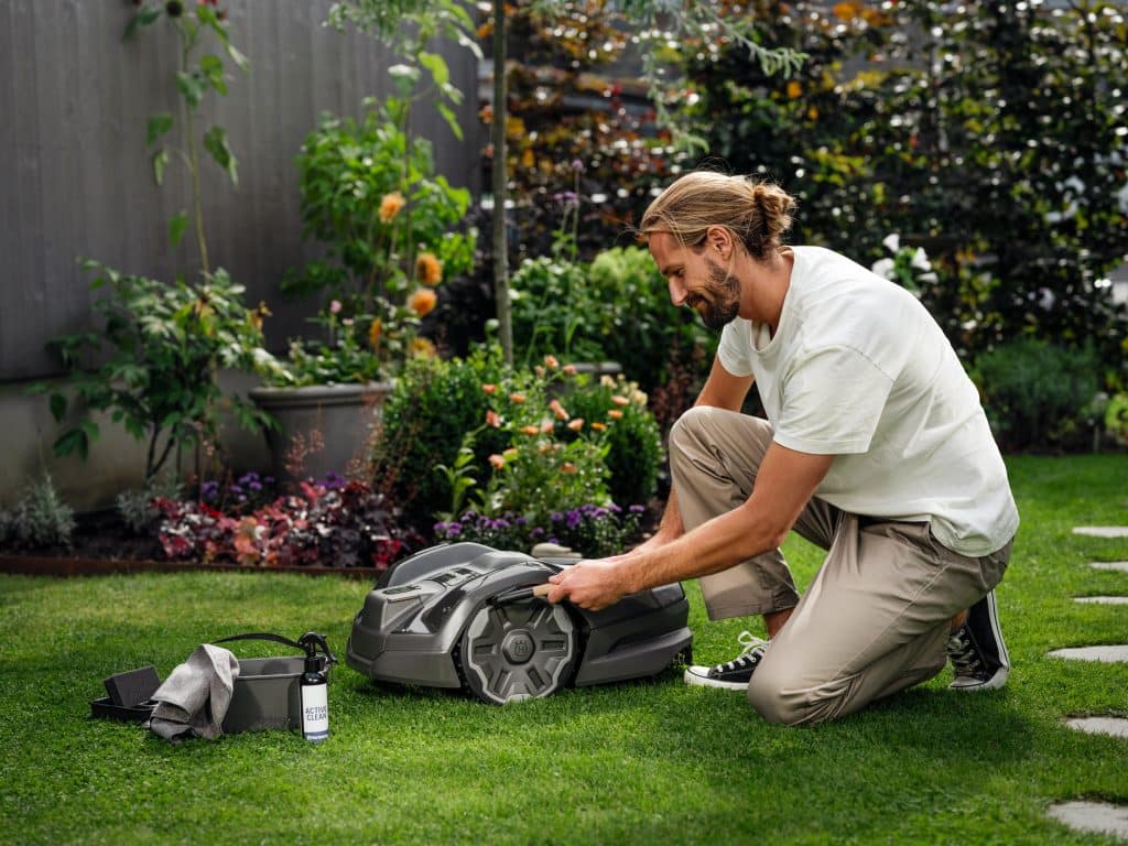 Thurlow Nunn Standen offers Husqvarna robot lawn mower installation services throughout Suffolk, Norfolk and Cambridgeshire.