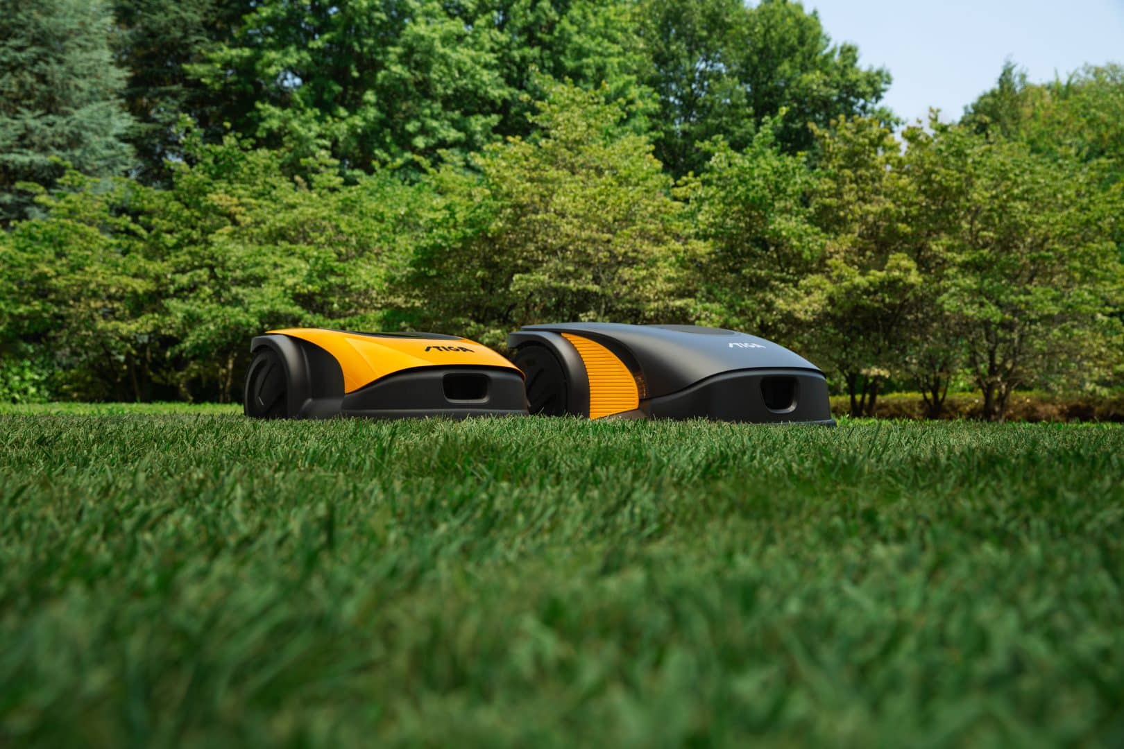 Stiga robot lawn mowers at TNS