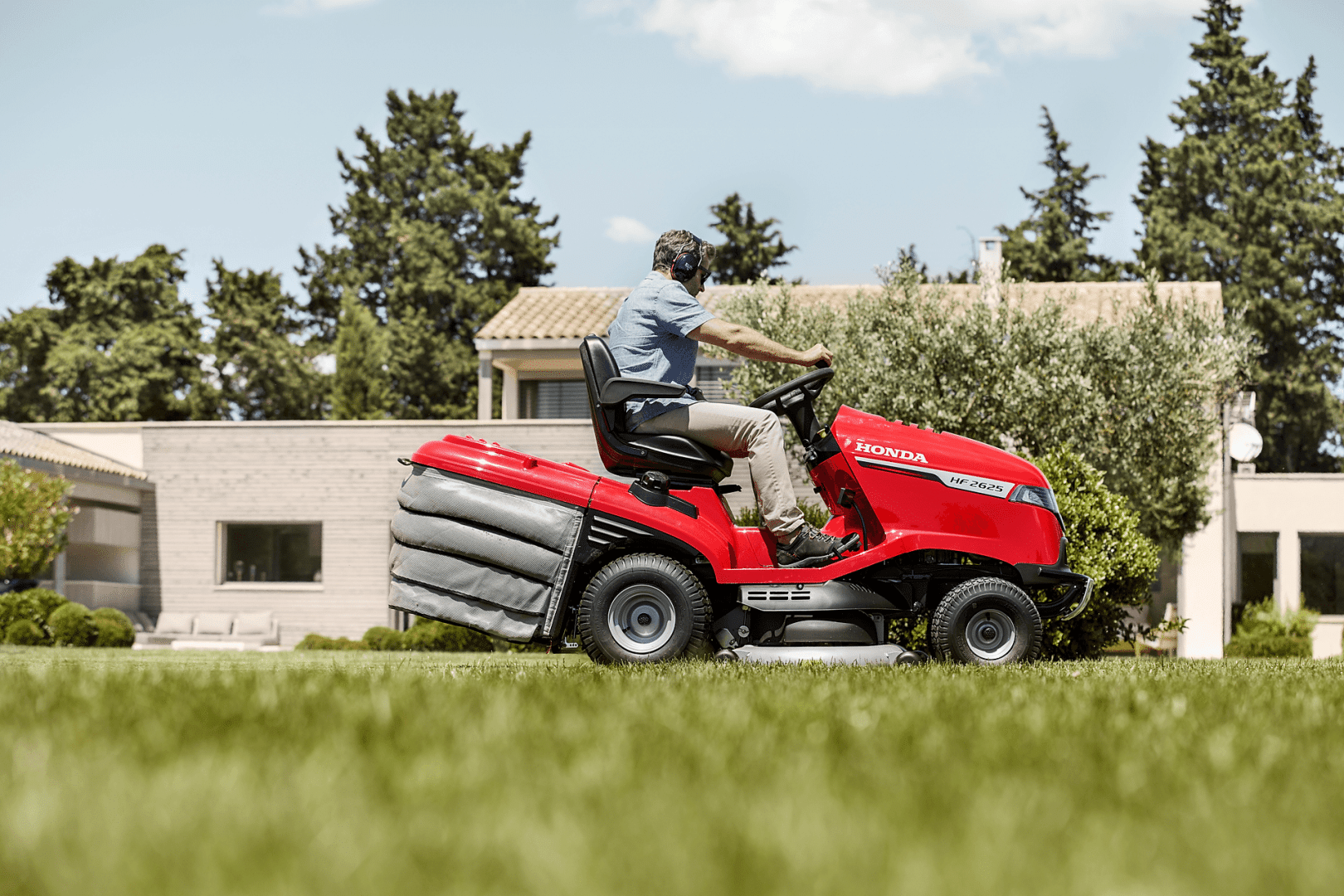 Honda Ride on Mowers for sale at TNS