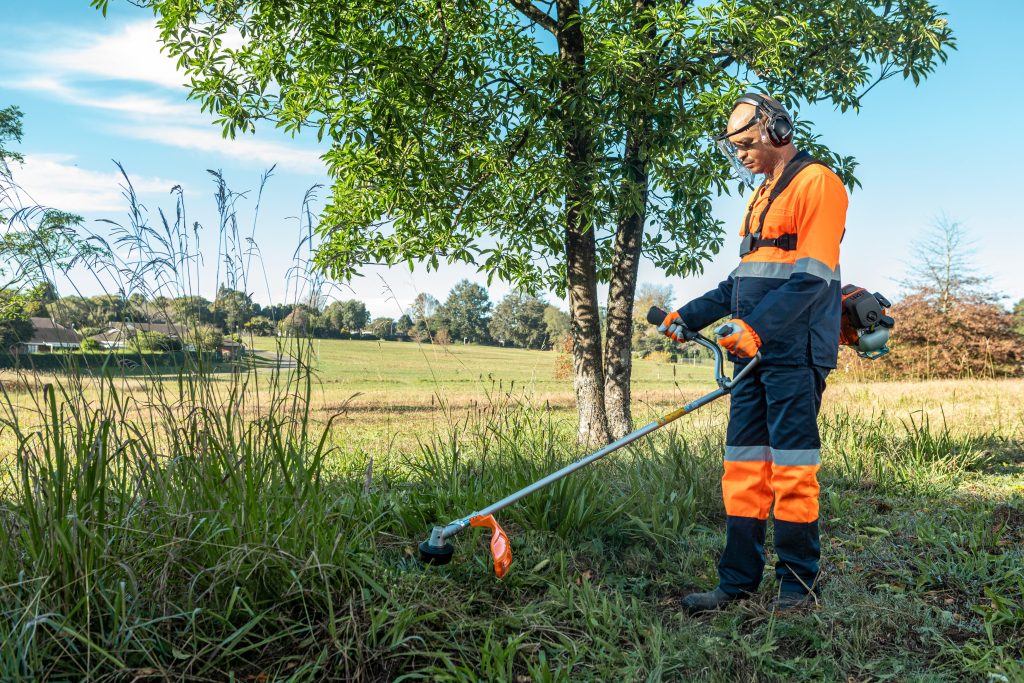 Shop Husqvarna Brushcutters and Strimmers