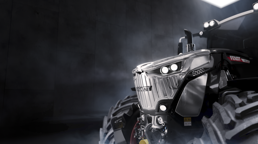 Fendt celebrates its 50,000th Fendt 900 Vario with a limited-edition special model