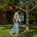Husqvarna 215iL Grass Trimmer