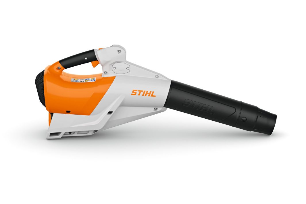 Buy the STIHL BGA 250 cordless blower tool only from TNS. Professional handheld leaf blower with 26N blowing force and constant power output.