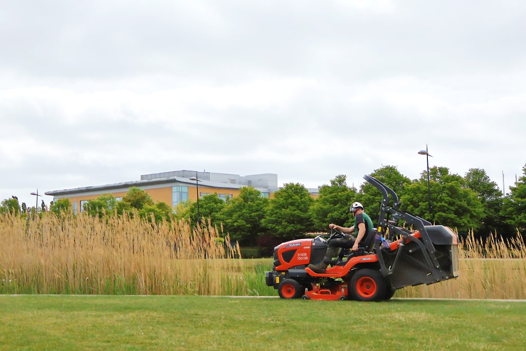 Recently supplied by TNS, the Kubota G231HD features a 22hp diesel engine, 48-inch mower deck and high-dump collector.