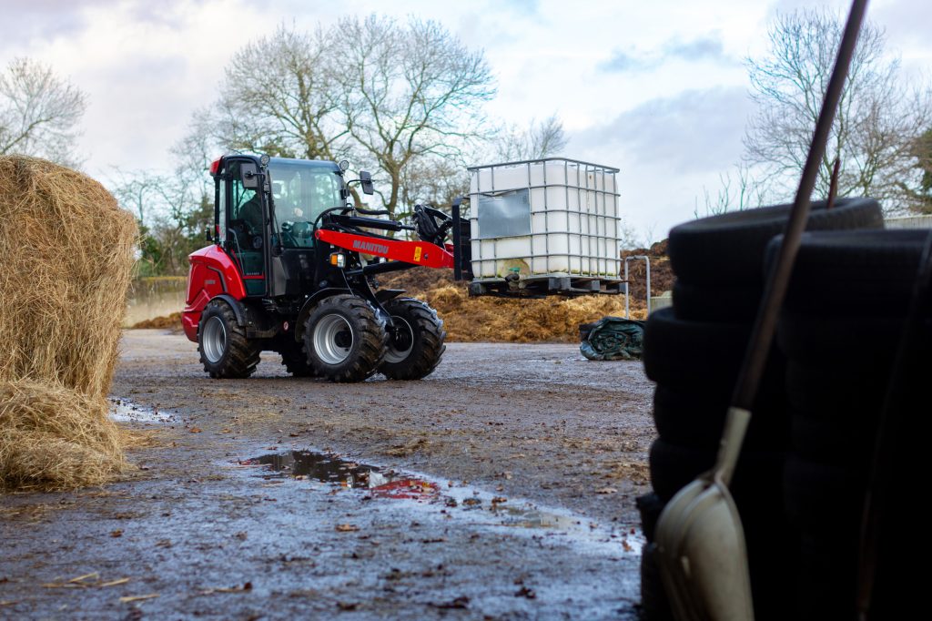 Manitou articulated loaders from TNS