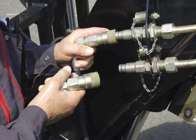 Manitou Hydraulic Pumps and Components at TNS